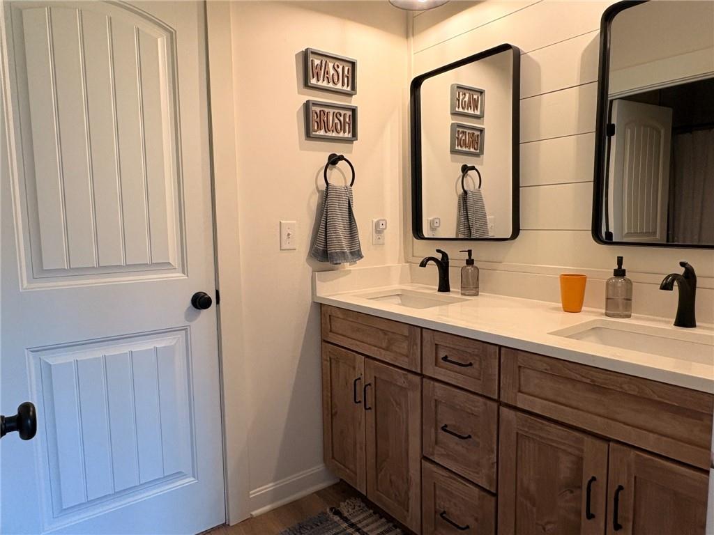 1102 E 1033 Road Property Photo 25