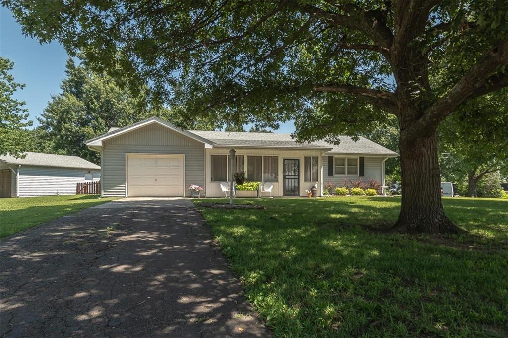 400 Kansa Drive Property Photo 3