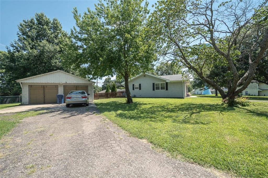 400 Kansa Drive Property Photo 4
