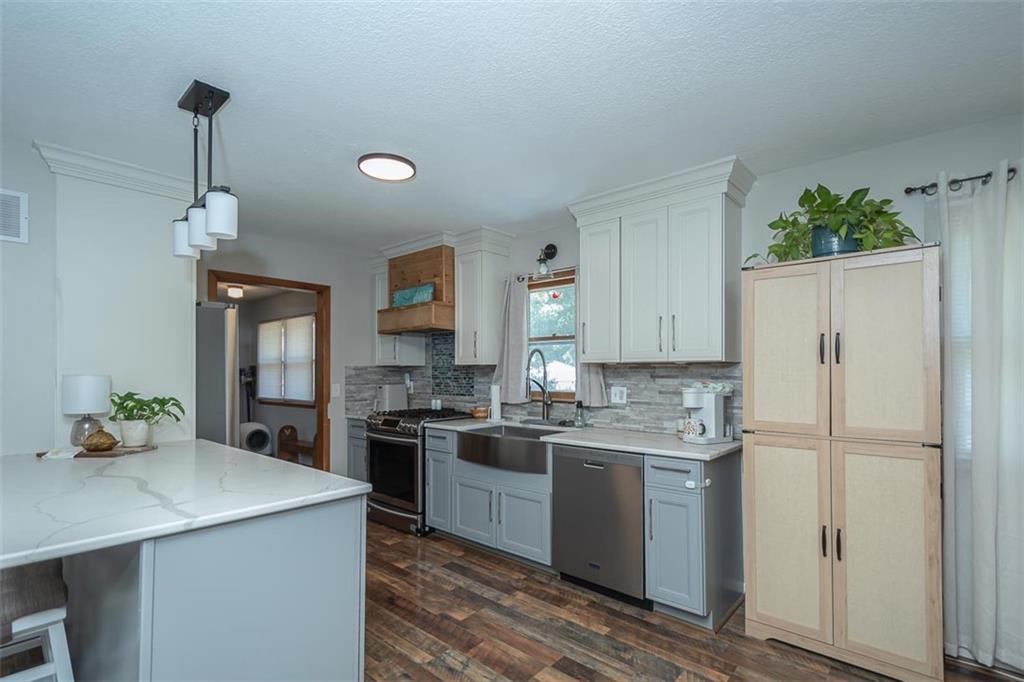 400 Kansa Drive Property Photo 16