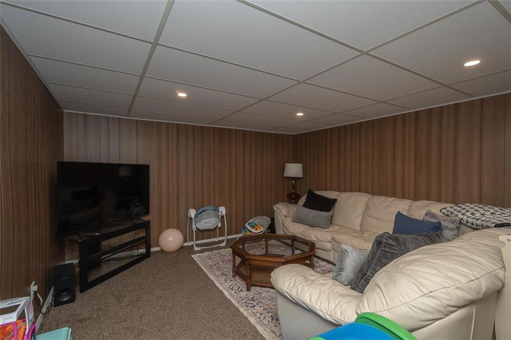 400 Kansa Drive Property Photo 31