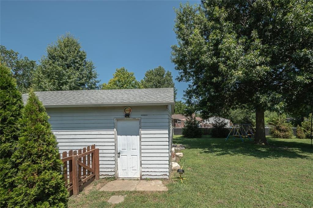 400 Kansa Drive Property Photo 52
