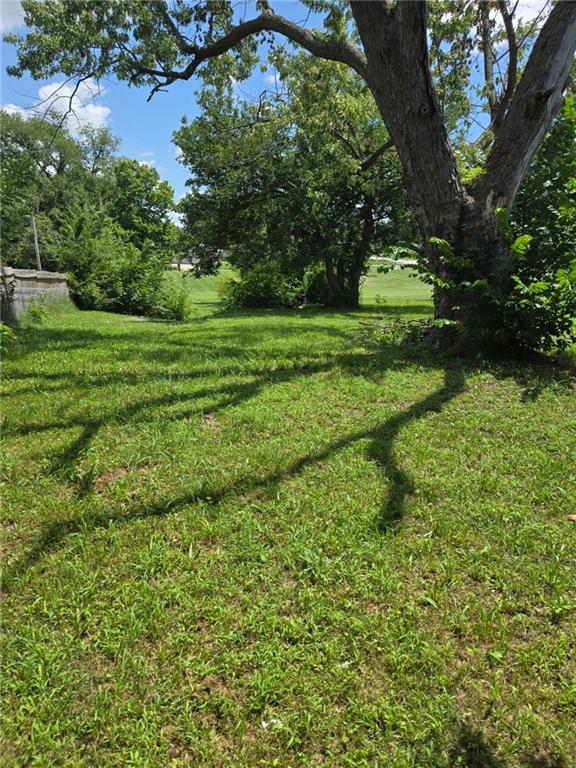 3122 Myrtle Avenue Property Photo 4
