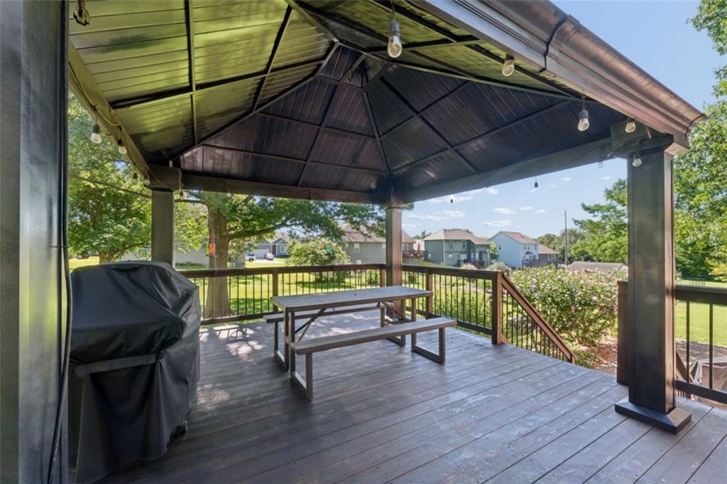 892 Gregory Street Property Photo 2