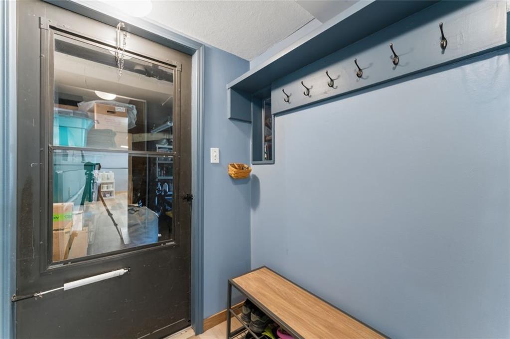 892 Gregory Street Property Photo 25