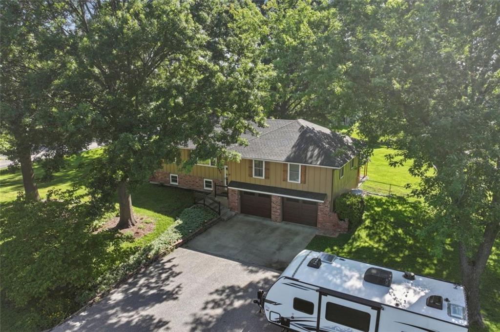 892 Gregory Street Property Photo 27