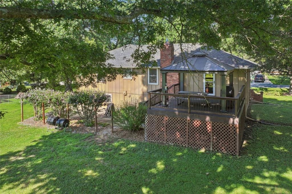 892 Gregory Street Property Photo 33