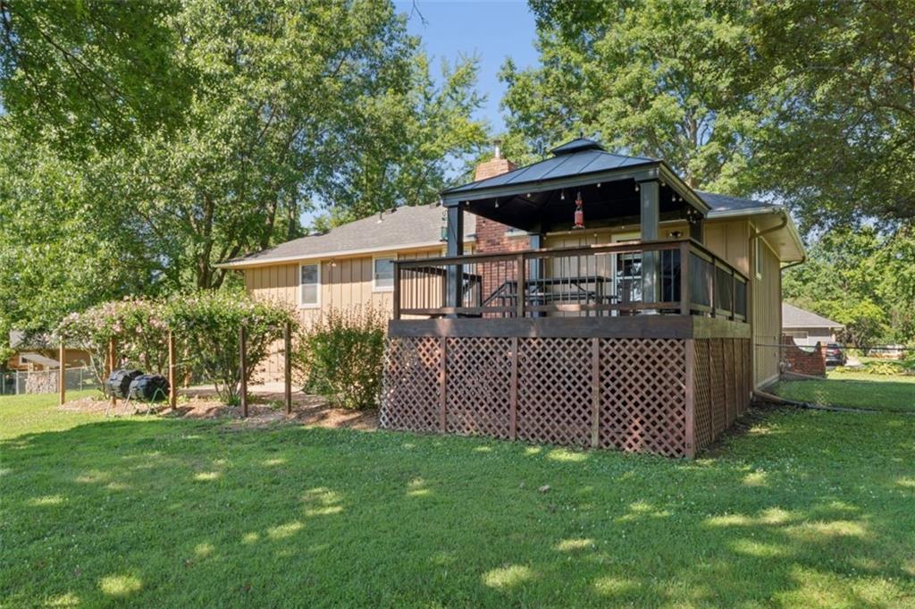 892 Gregory Street Property Photo 35