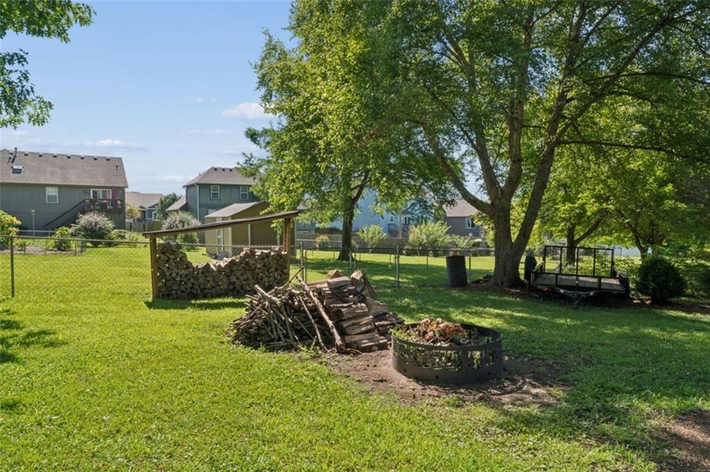 892 Gregory Street Property Photo 35