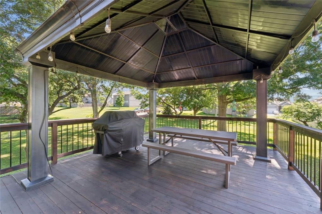 892 Gregory Street Property Photo 37