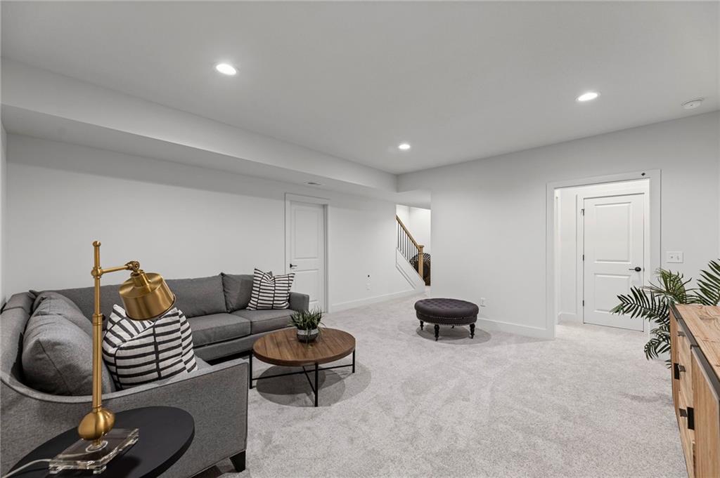 12212 S Emerald Street Property Photo 33