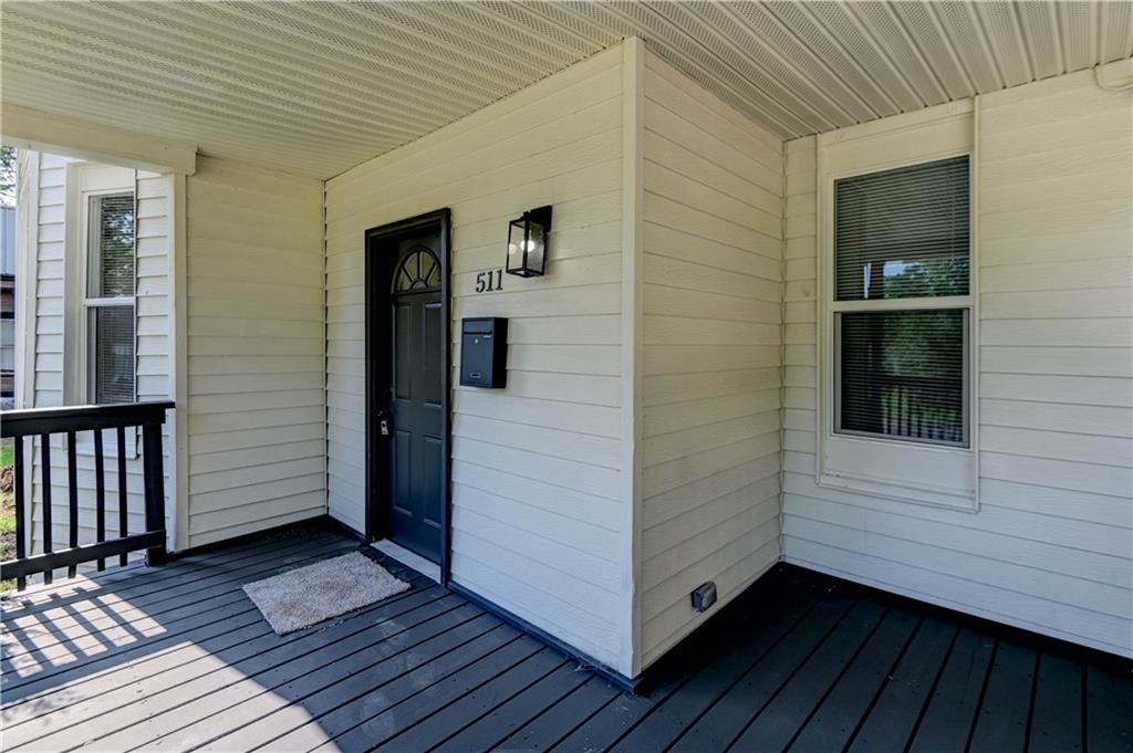 511 E Green Street Property Photo 7