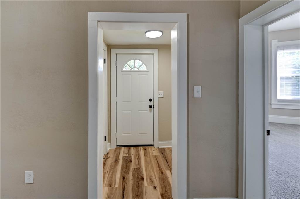 511 E Green Street Property Photo 9