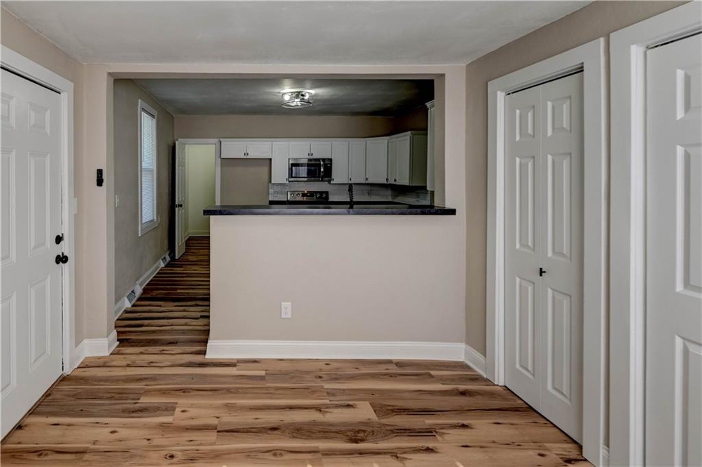 511 E Green Street Property Photo 25