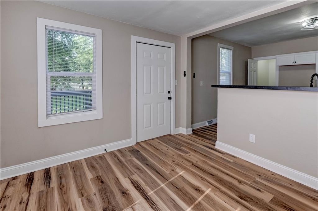 511 E Green Street Property Photo 26