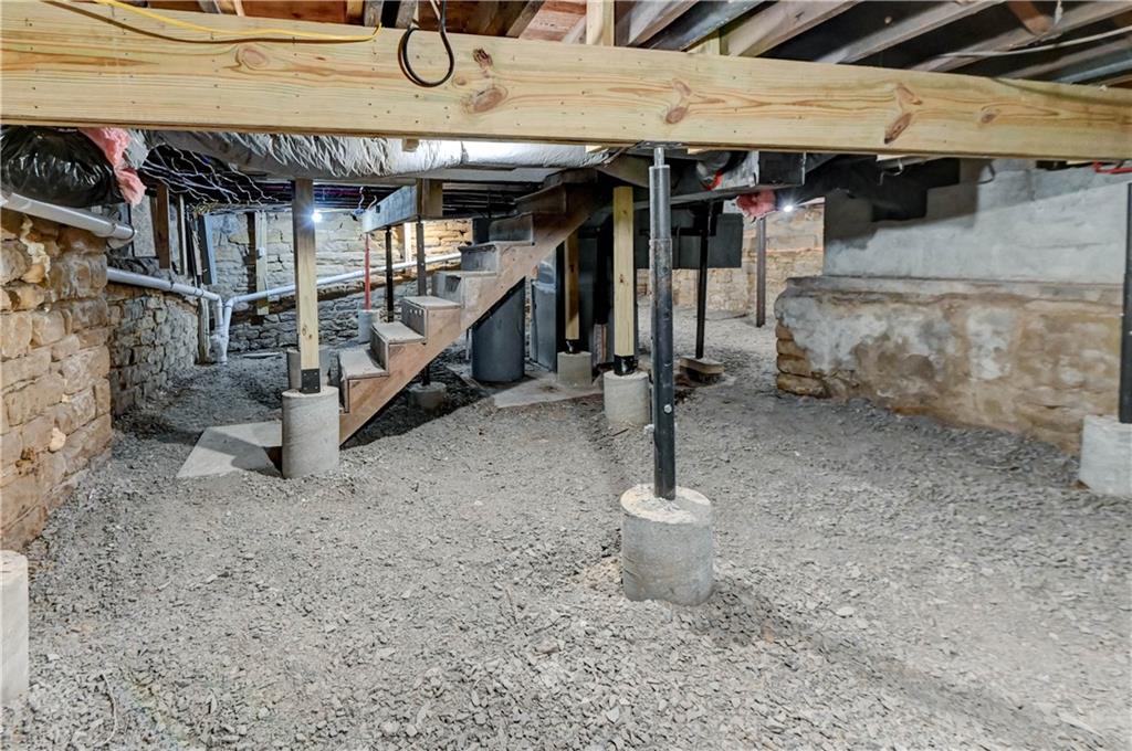 511 E Green Street Property Photo 42