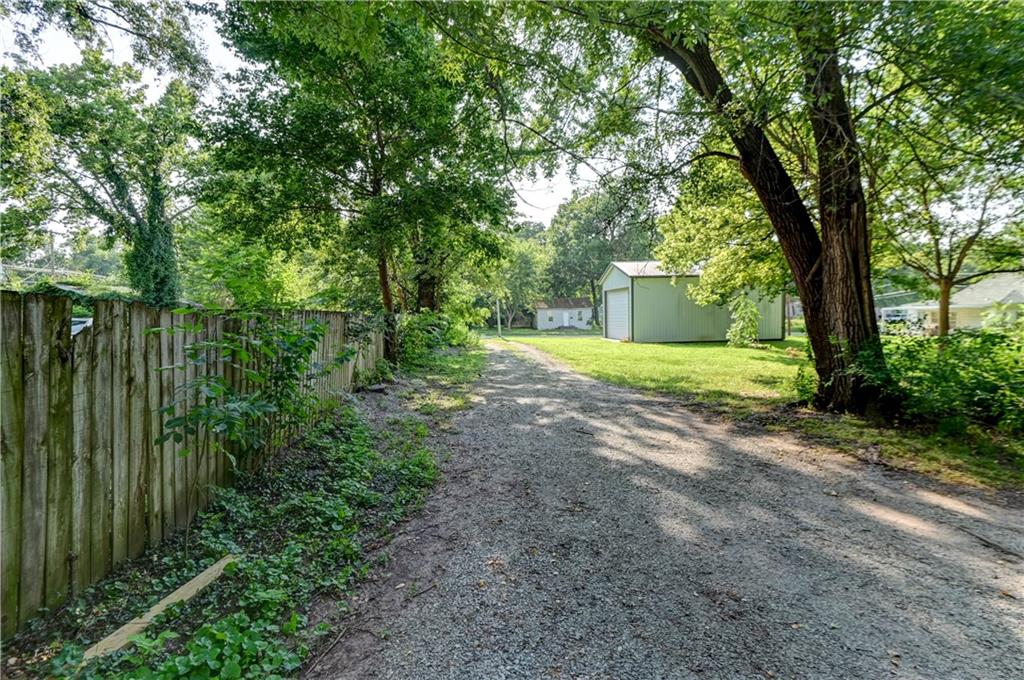 511 E Green Street Property Photo 54