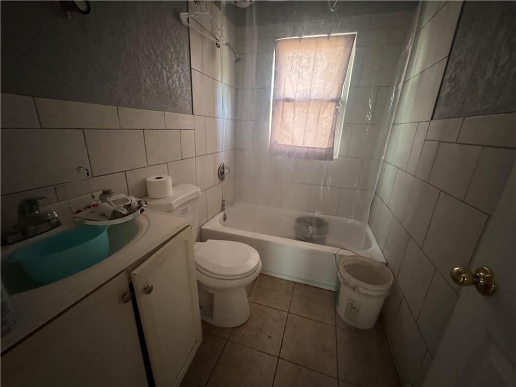 445 N Quincy Avenue Property Photo 6