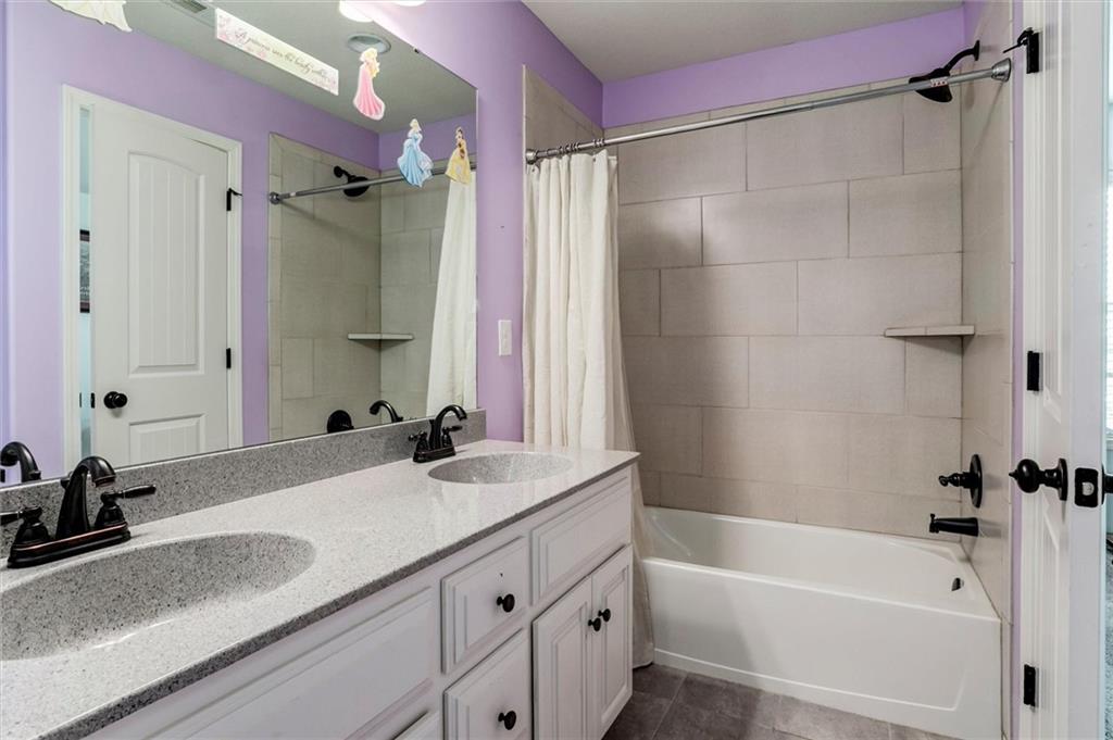 18523 W 193rd Terrace Property Photo 17