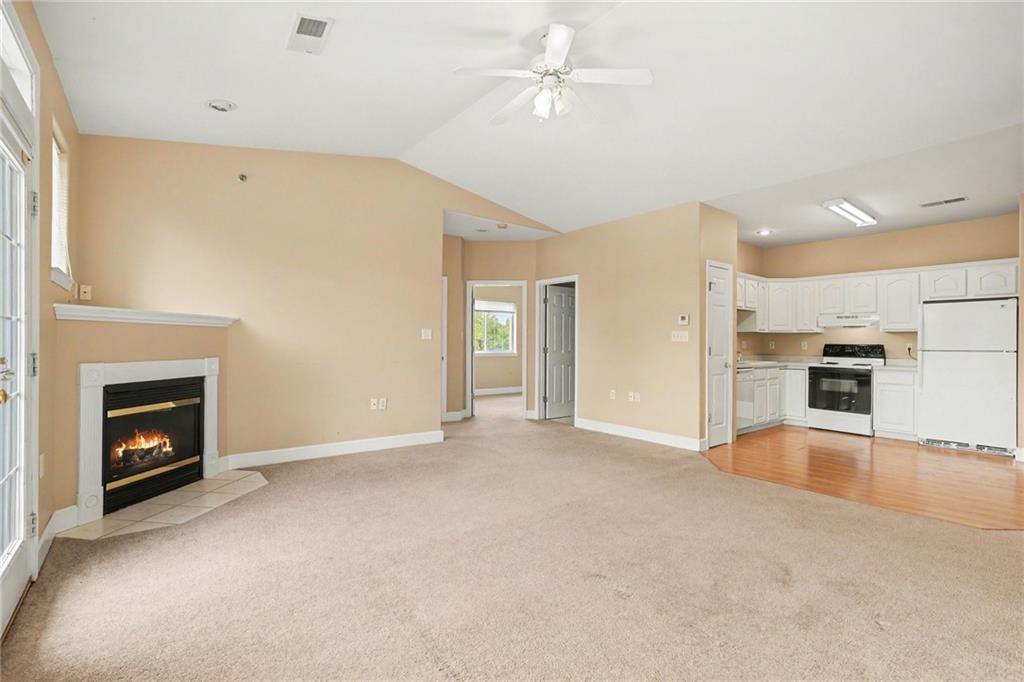 17201 E 32nd Street Property Photo 7