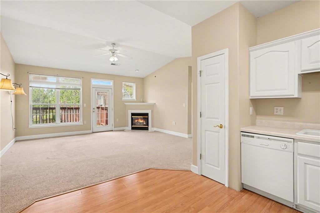 17201 E 32nd Street Property Photo 9