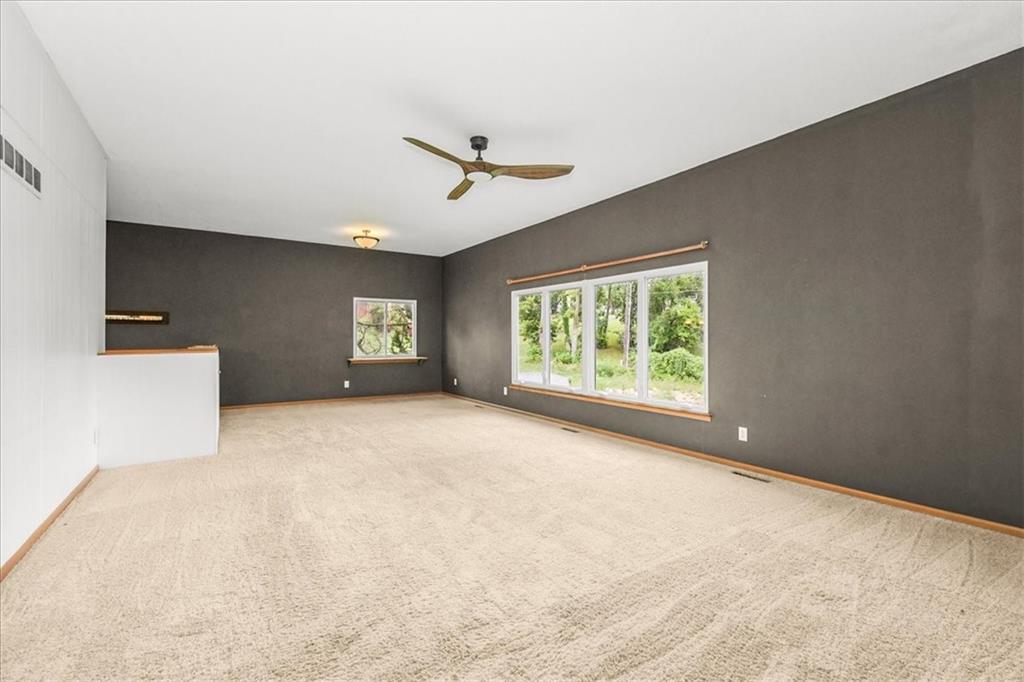 11806 E 39th Street Property Photo 7