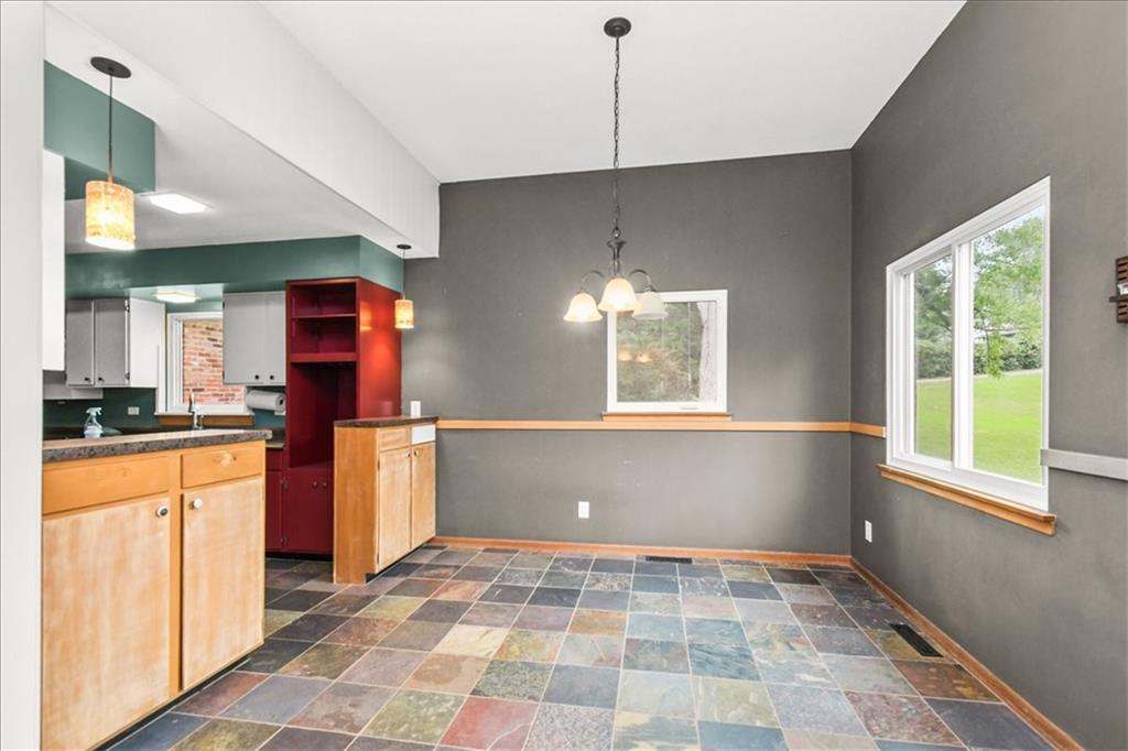 11806 E 39th Street Property Photo 10