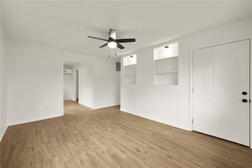 512-514 Maier Drive Property Photo 5