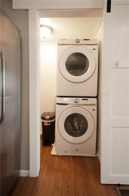 227 S Ash Avenue Property Photo 9