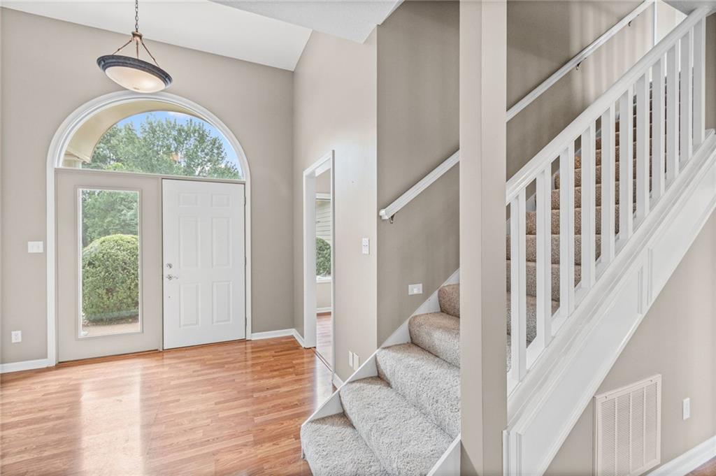 1405 Kensington Court Property Photo 3