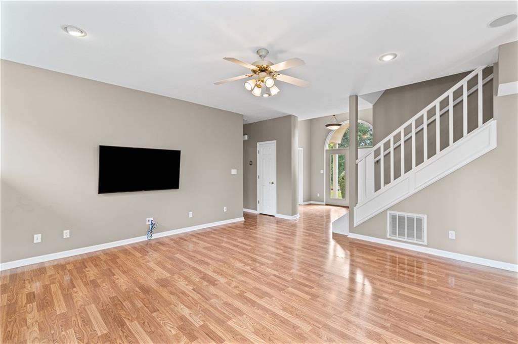 1405 Kensington Court Property Photo 11