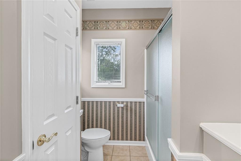 1405 Kensington Court Property Photo 15