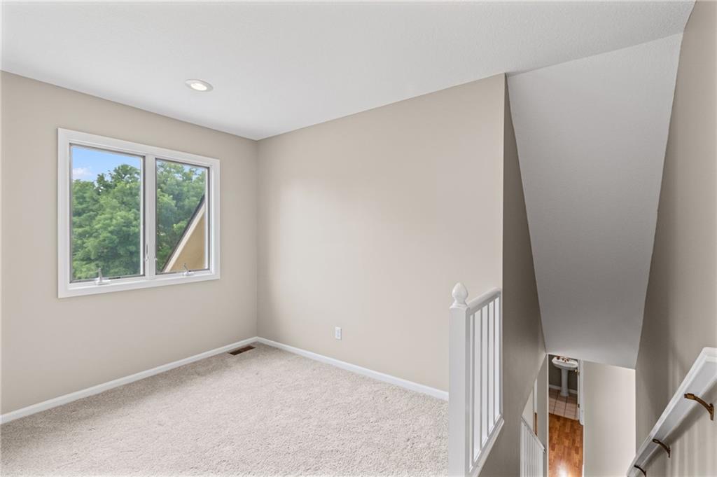 1405 Kensington Court Property Photo 16