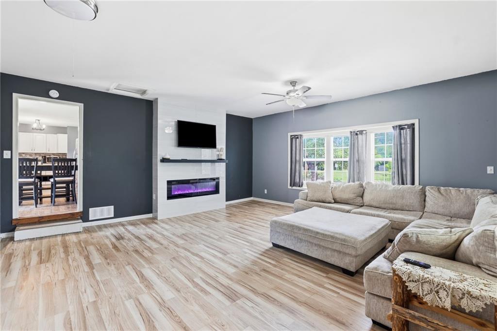 304 E South Street Property Photo 1