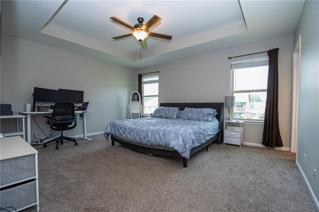 212 Ne Greystone Way Property Photo 14