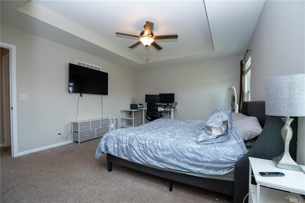 212 Ne Greystone Way Property Photo 15