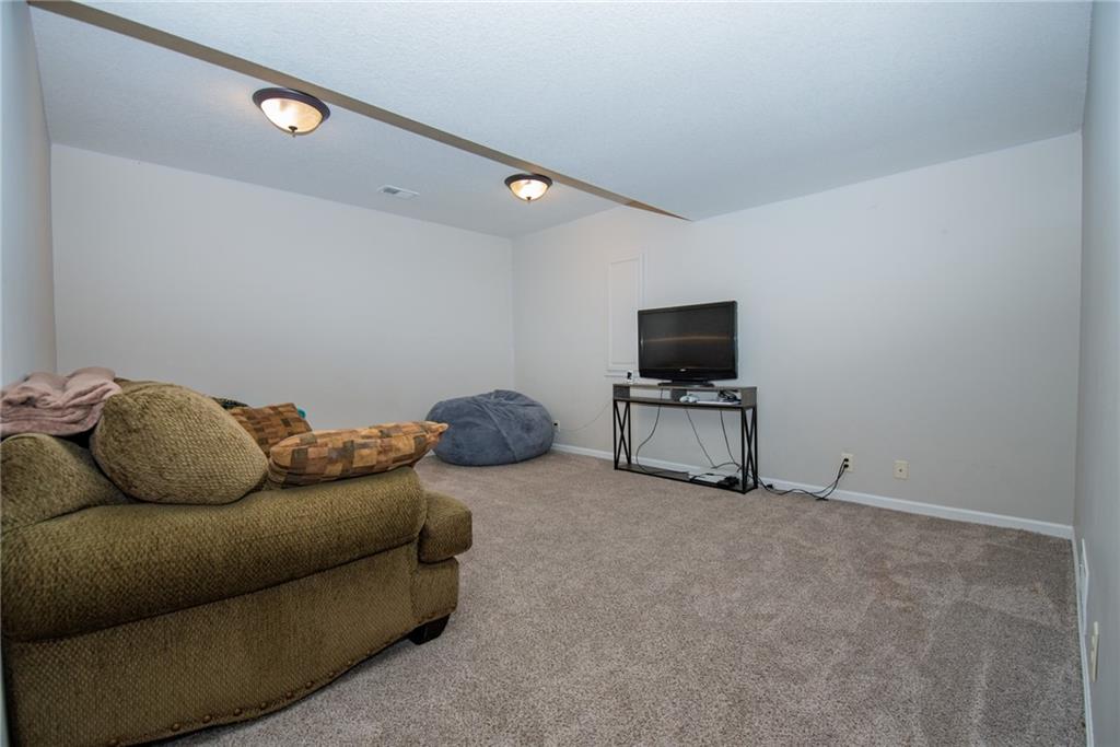 212 Ne Greystone Way Property Photo 19