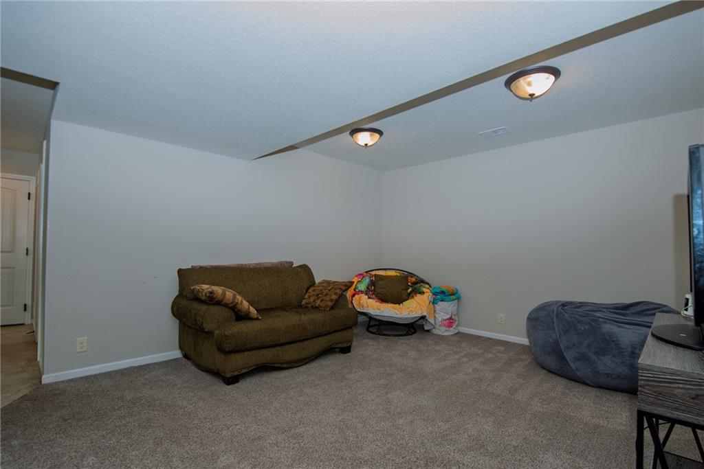 212 Ne Greystone Way Property Photo 20