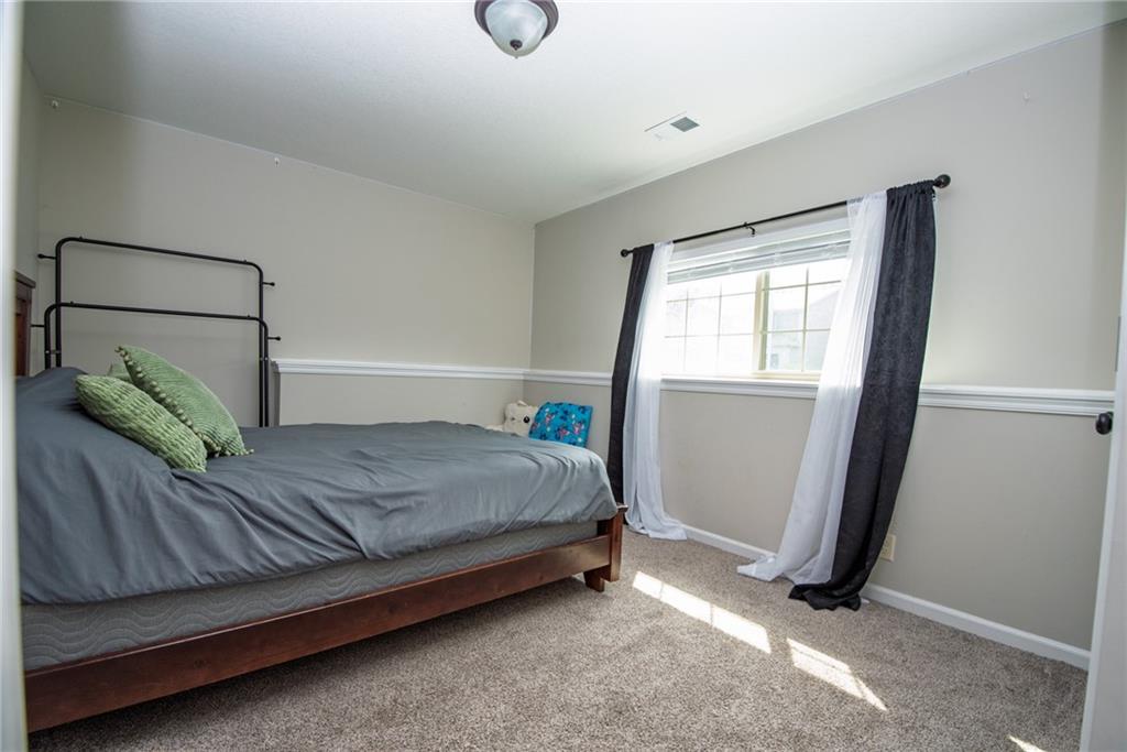 212 Ne Greystone Way Property Photo 21