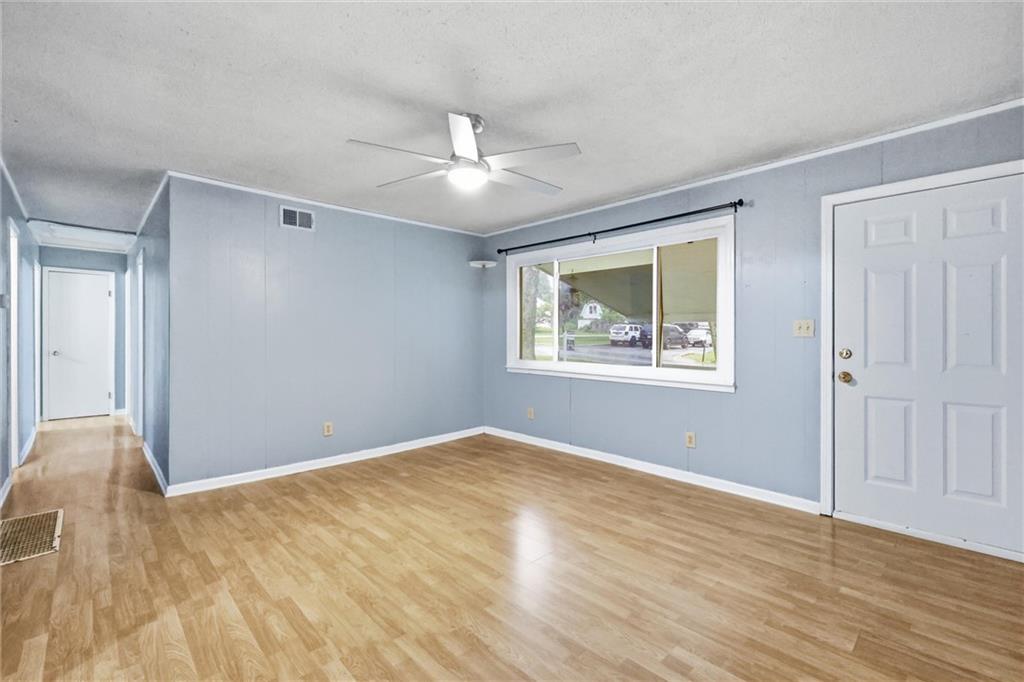 17511 Montgall Drive Property Photo 6