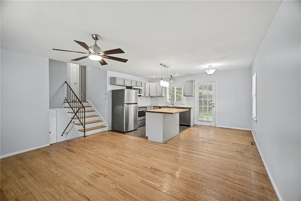 8007 E 93rd Street Property Photo 9