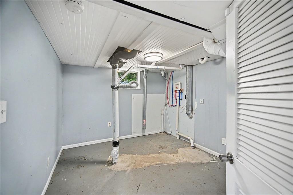8007 E 93rd Street Property Photo 18