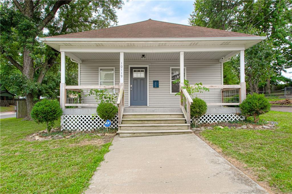 10119 E Lexington Avenue Property Photo 1