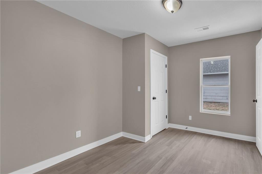 1420 S Appleton Avenue Property Photo 7