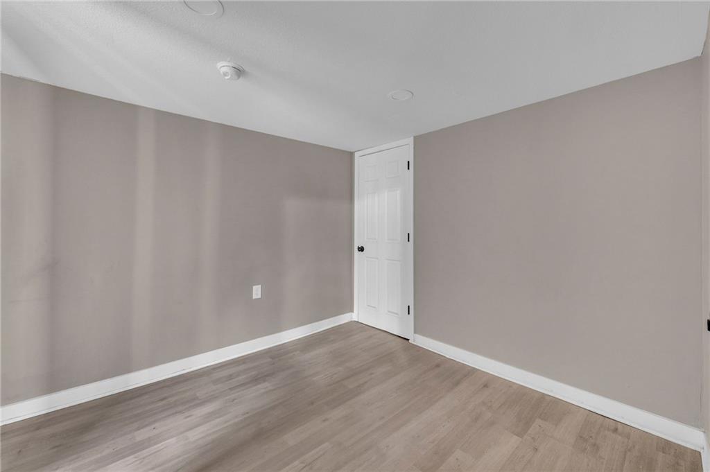 1420 S Appleton Avenue Property Photo 9