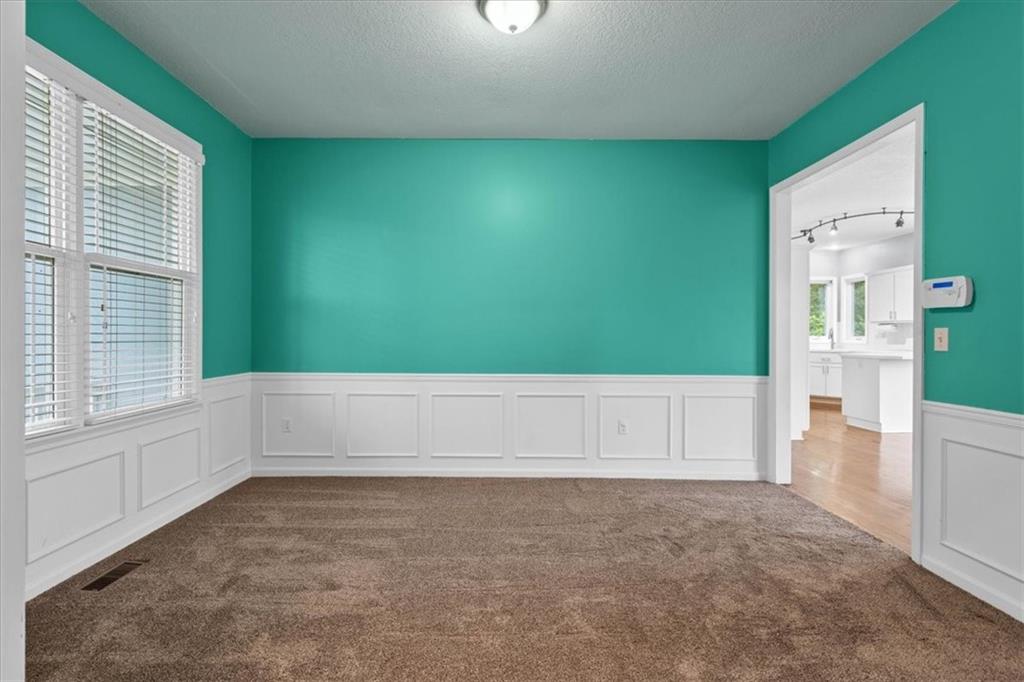 12717 Eby Street Property Photo 4