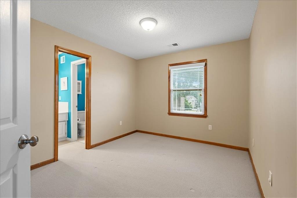 12717 Eby Street Property Photo 16