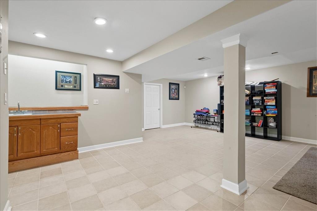 12717 Eby Street Property Photo 23