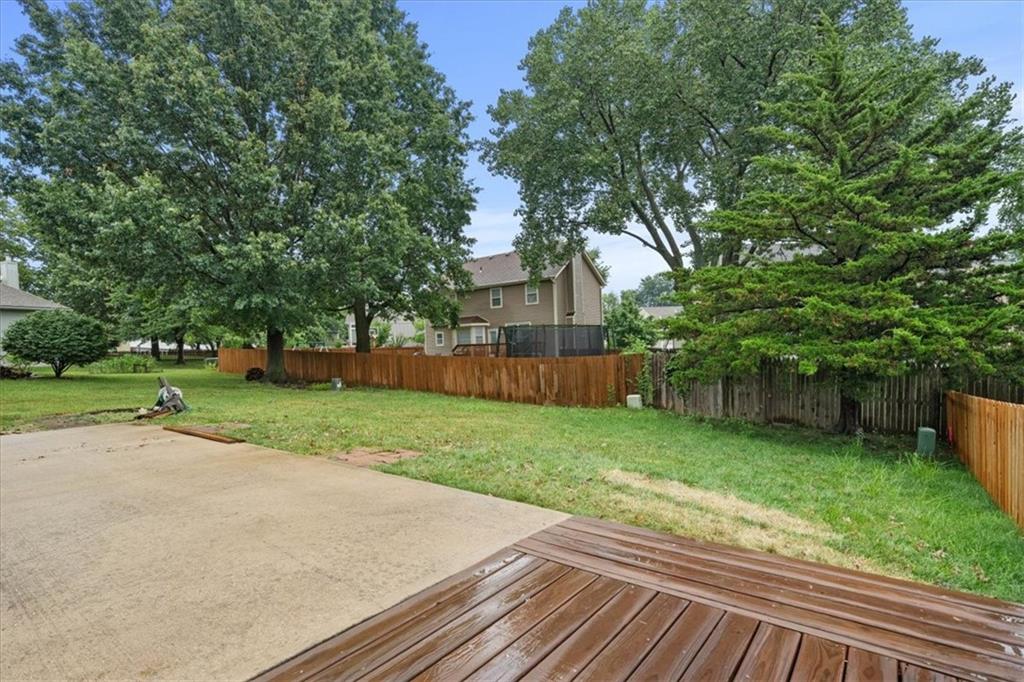 12717 Eby Street Property Photo 27
