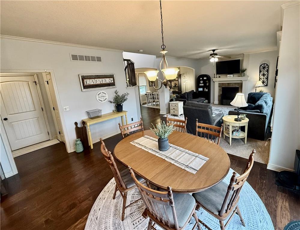 409 Sw Webster Drive Property Photo 11